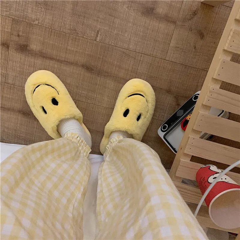 Amozae--Christmas Gift 2024 Smiley Face Slippers Women Smile Slippers Happy Face Slippers Retro Smiley Face Soft Plush Comfy Warm Slip-on Slippers