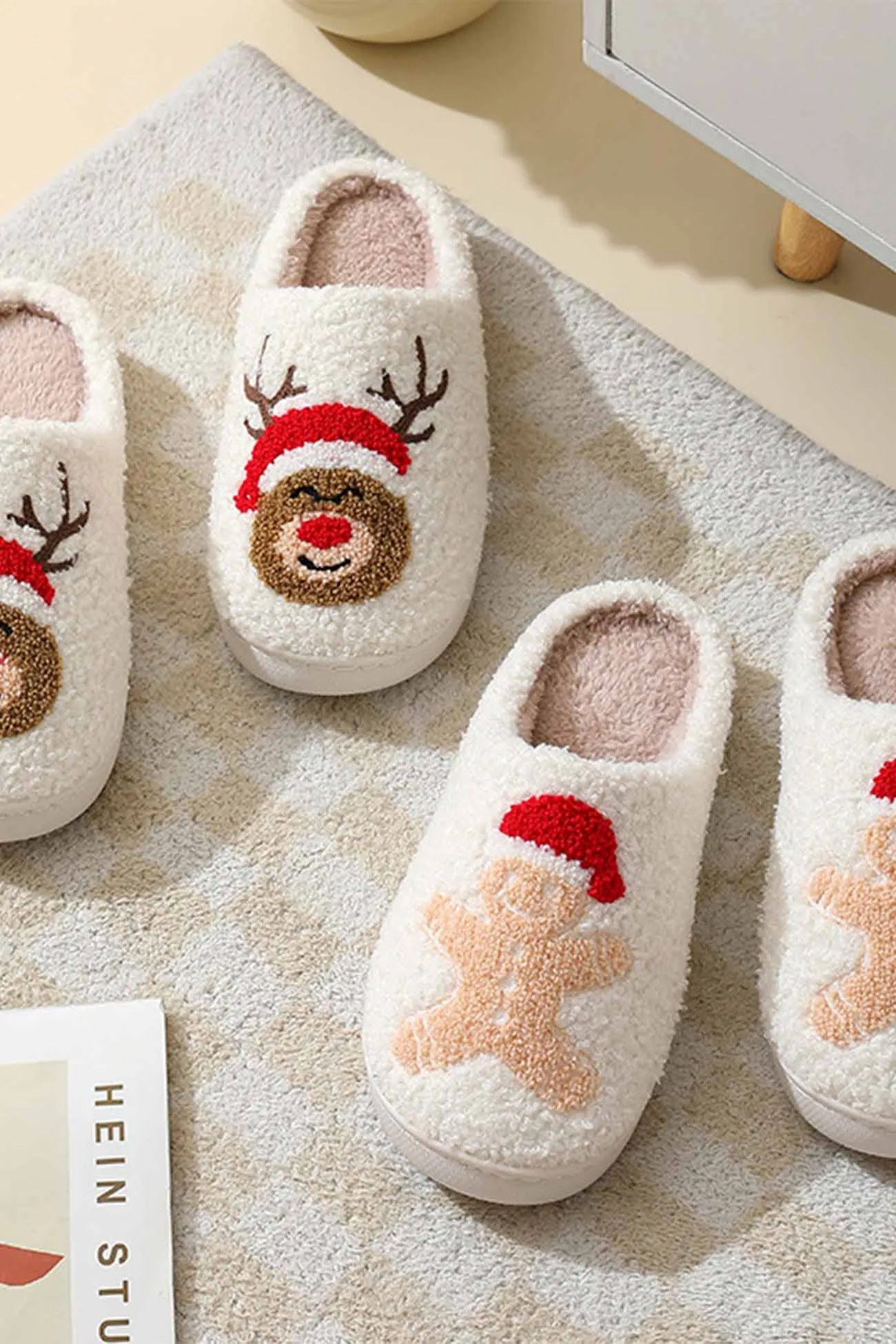 Amozae-Christmas Graphic Plush House Slippers