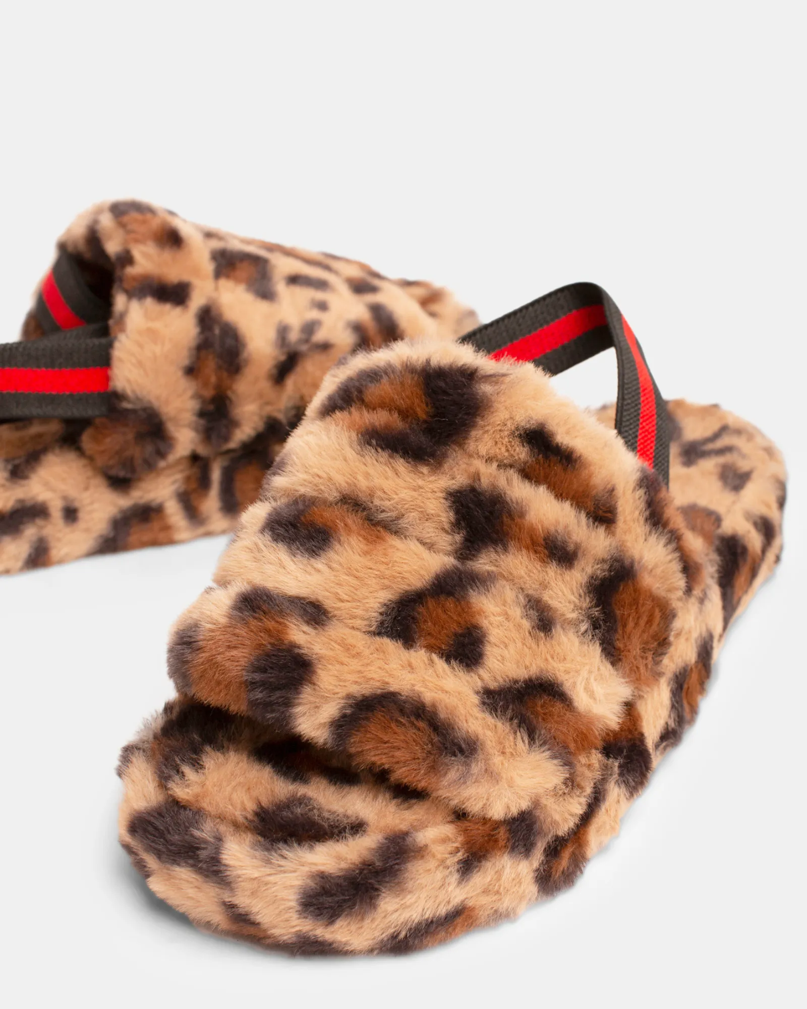 Beth Slipper - Leopard