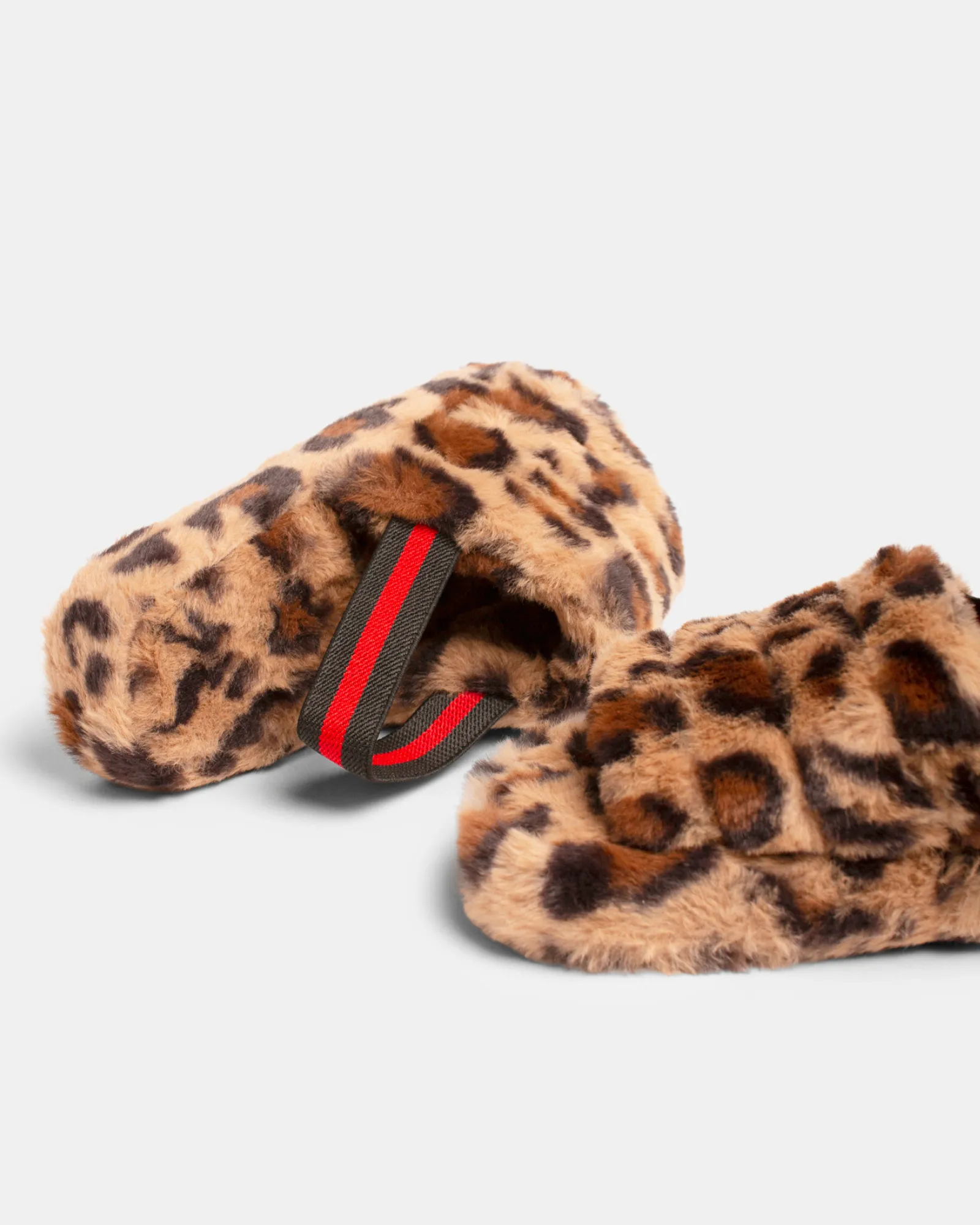 Beth Slipper - Leopard