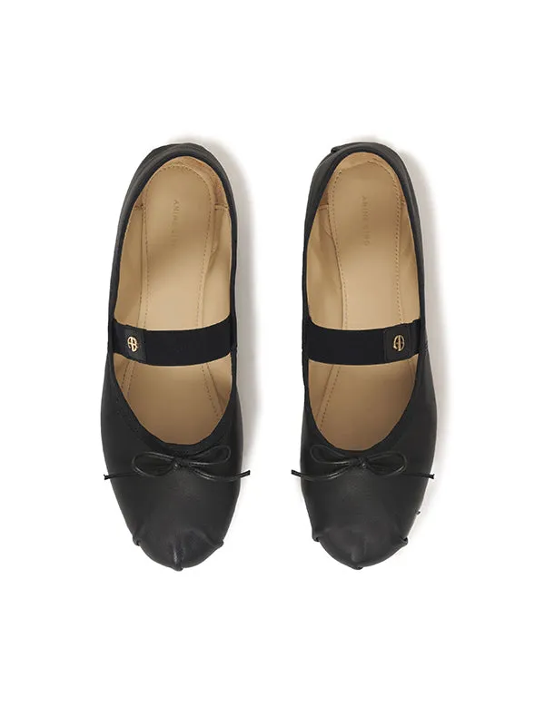 Jolie Flats in Black